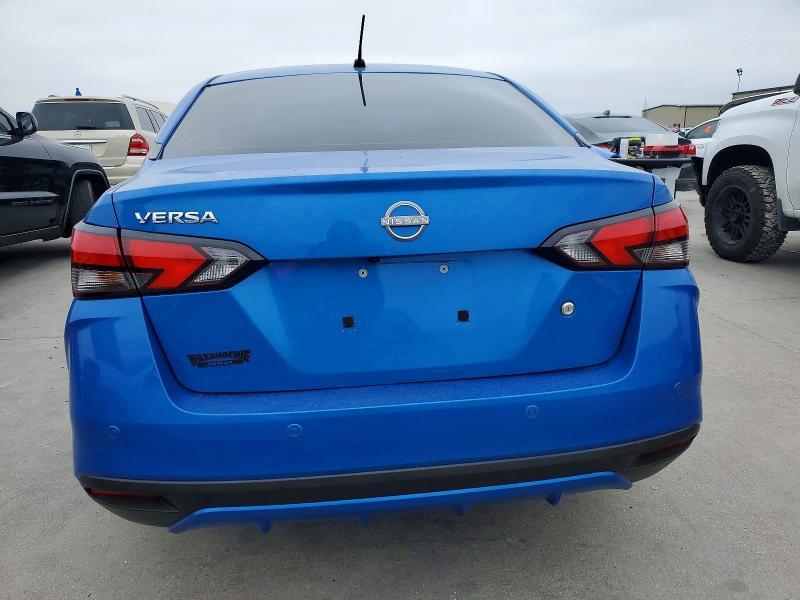 2023 Nissan Versa s
