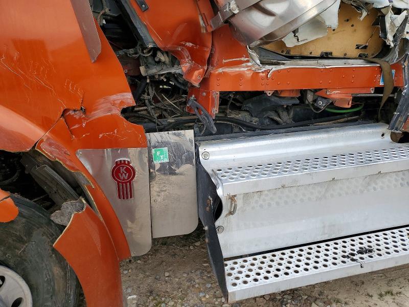 2012 Kenworth W900 Semi Truck