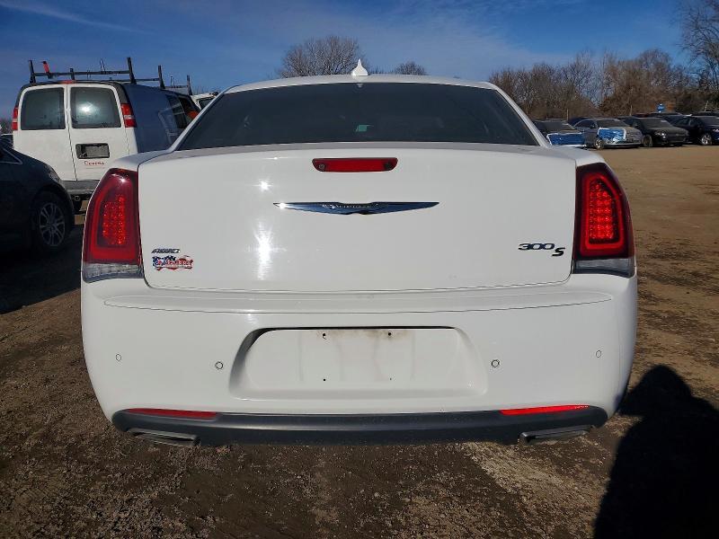 2019 Chrysler 300 s