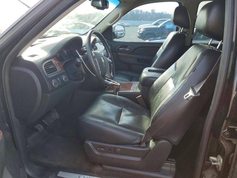 2011 Chevrolet Suburban K1500 ltz