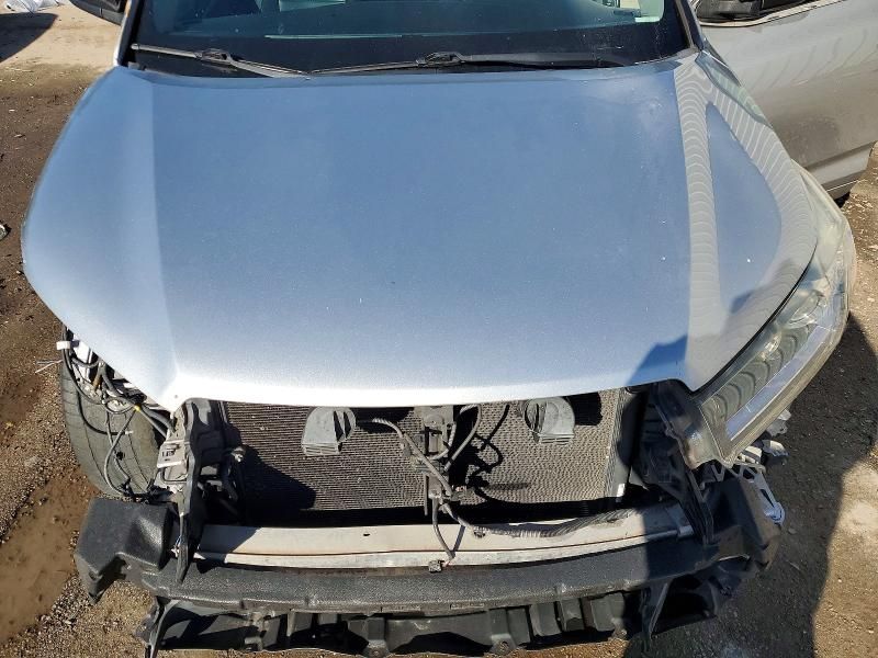 2017 Toyota Highlander se