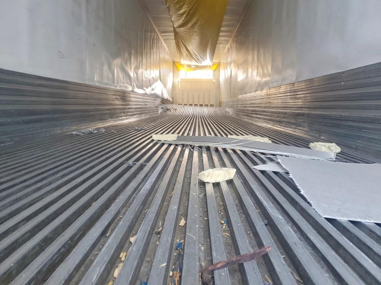 2015 Utility VS2RA Refrigerated Van Trailer