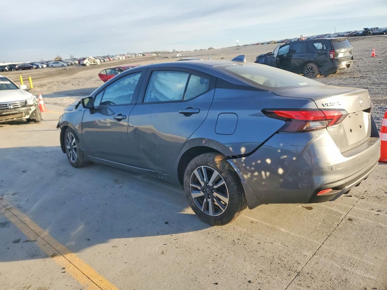 2024 Nissan Versa sv