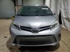 2018 Toyota Sienna xle