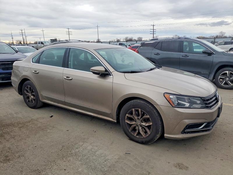 2016 Volkswagen Passat s