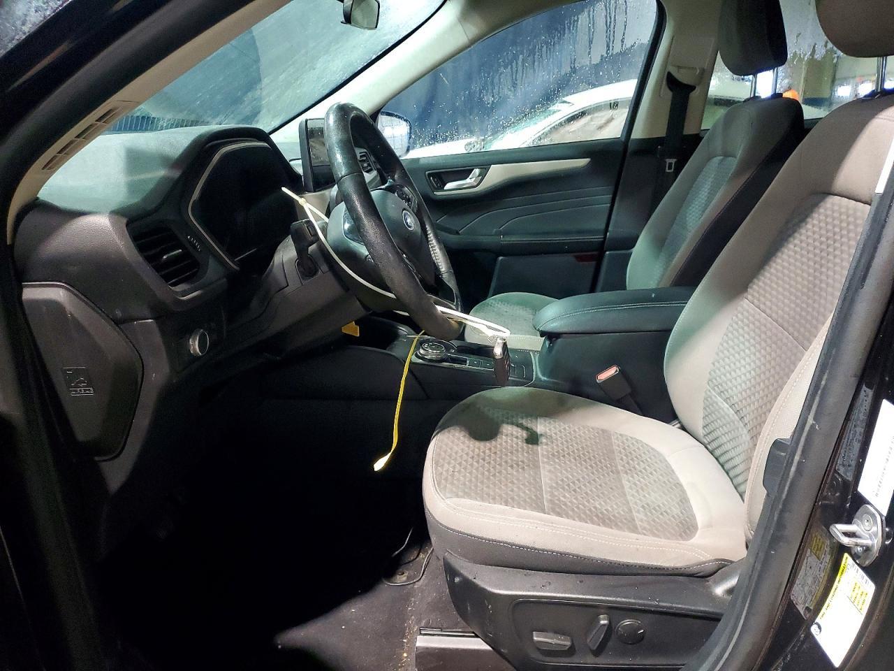 2021 Ford Escape se