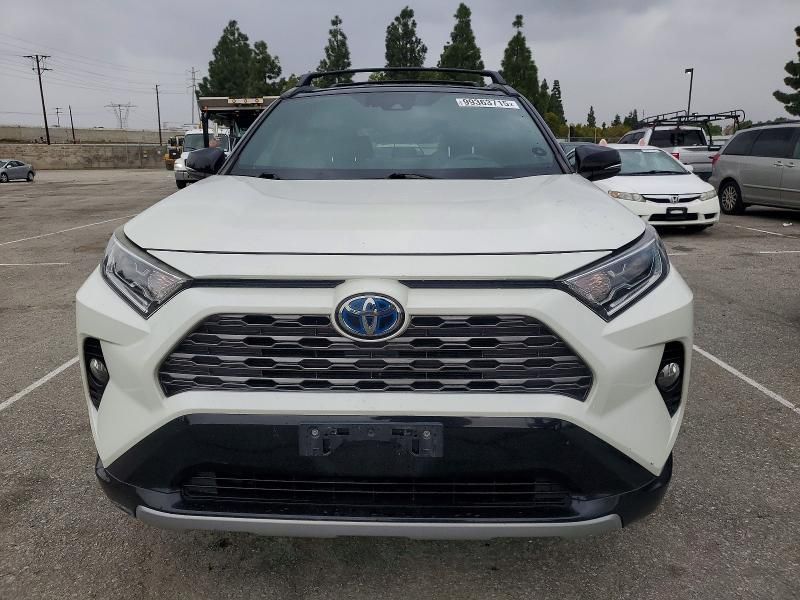 2020 Toyota Rav4 xse