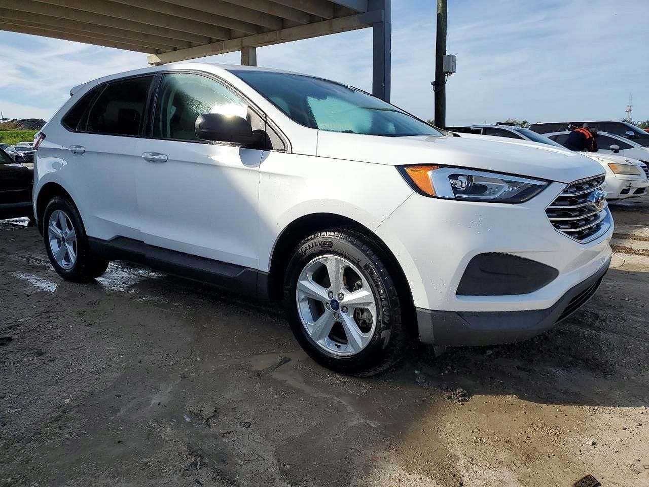 2020 Ford Edge se