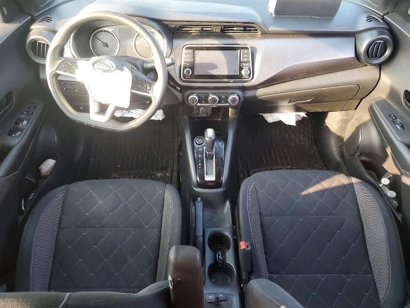 2020 Nissan Kicks s