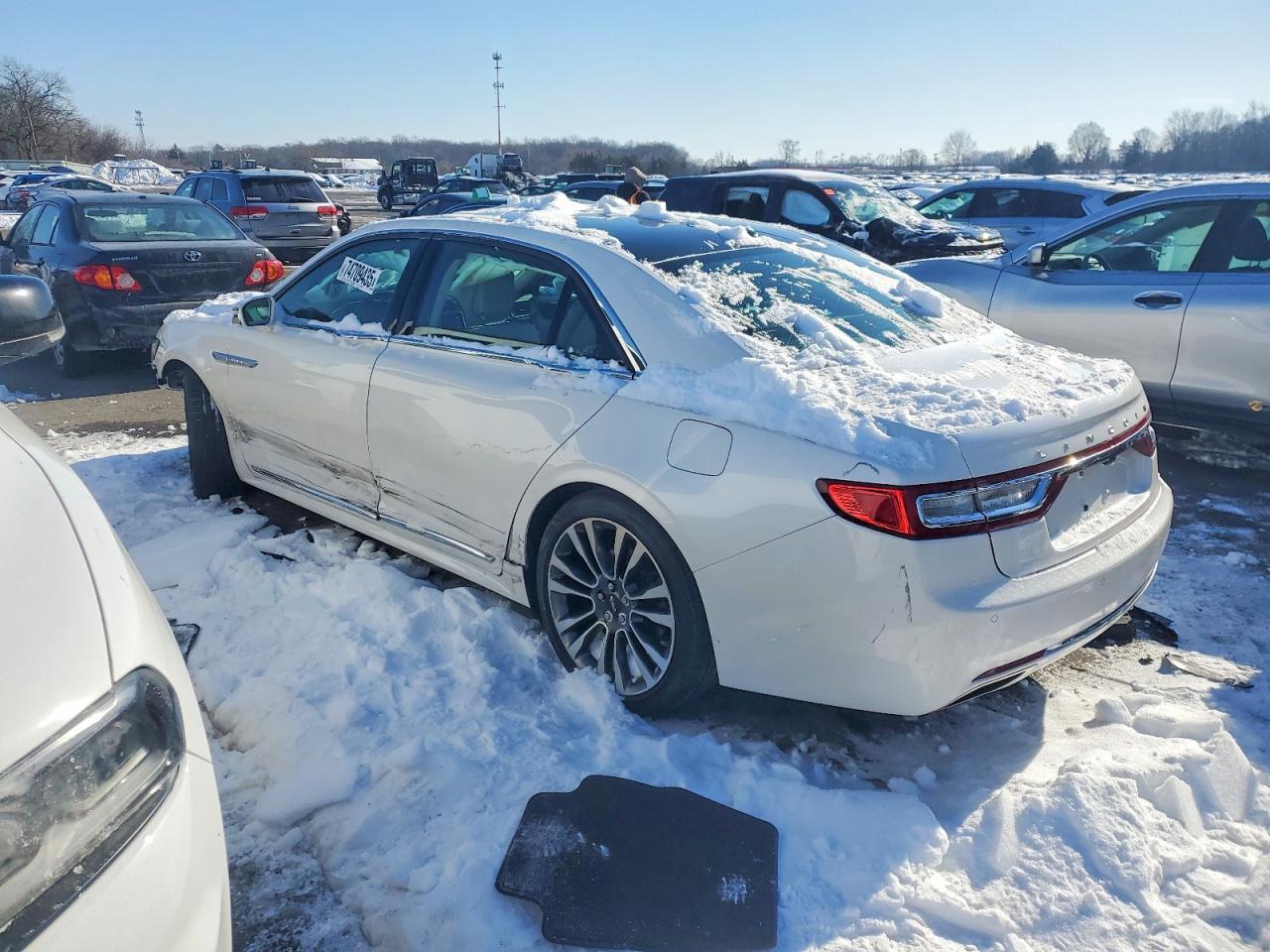 2017 Lincoln Continental Select