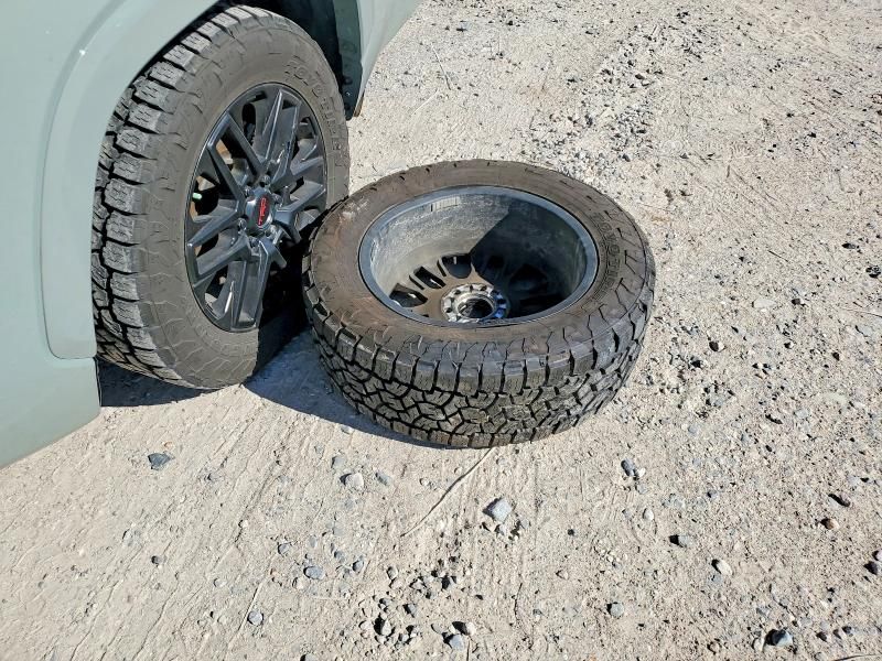 2023 Toyota Tundra Crewmax sr