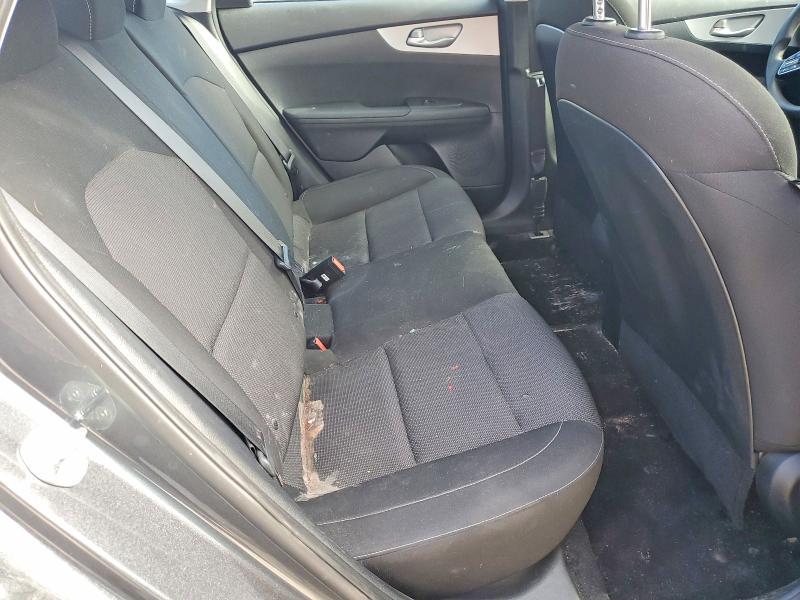 2024 KIA Forte lx