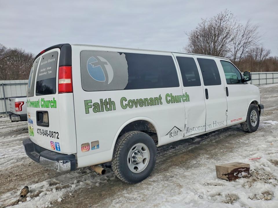 2015 Chevrolet Express G3500 lt