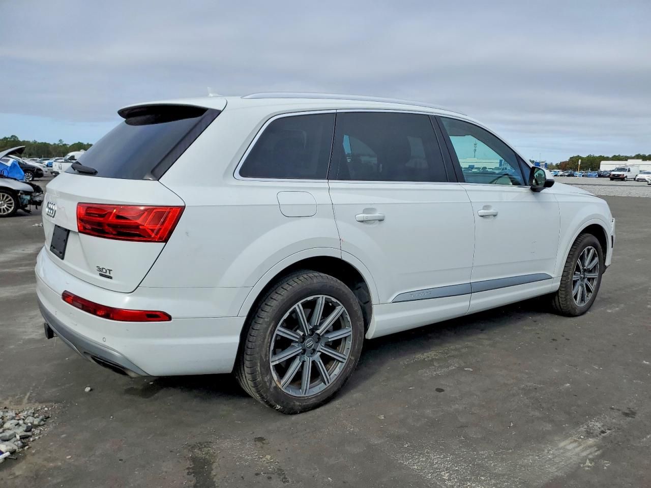 2018 Audi Q7 Premium Plus