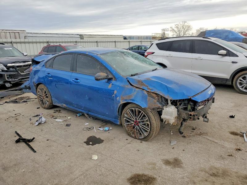 2023 KIA Forte gt