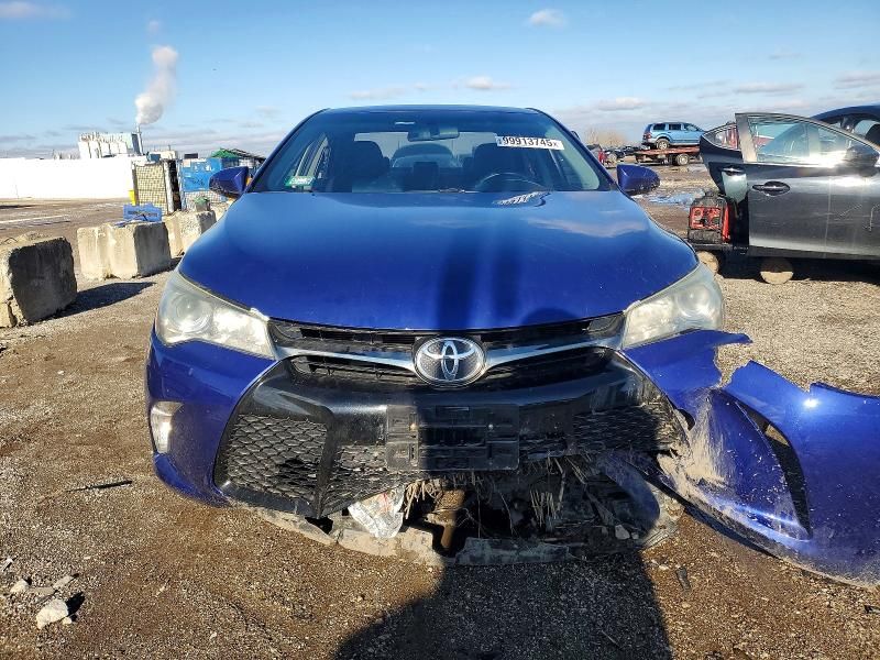 2016 Toyota Camry le