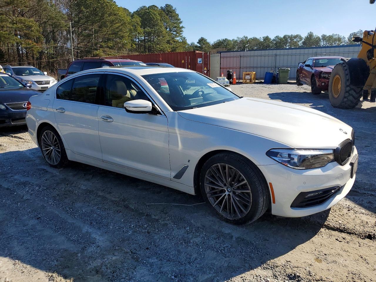 2018 BMW 530e