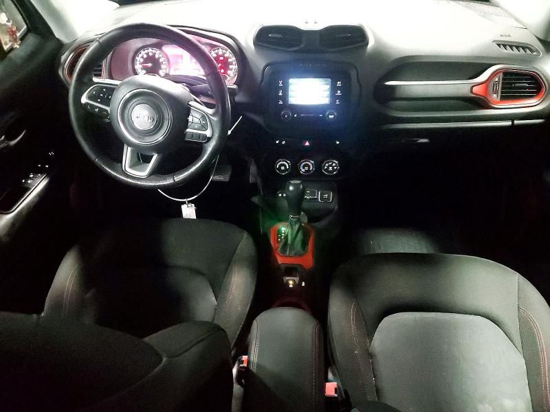 2015 Jeep Renegade Trailhawk