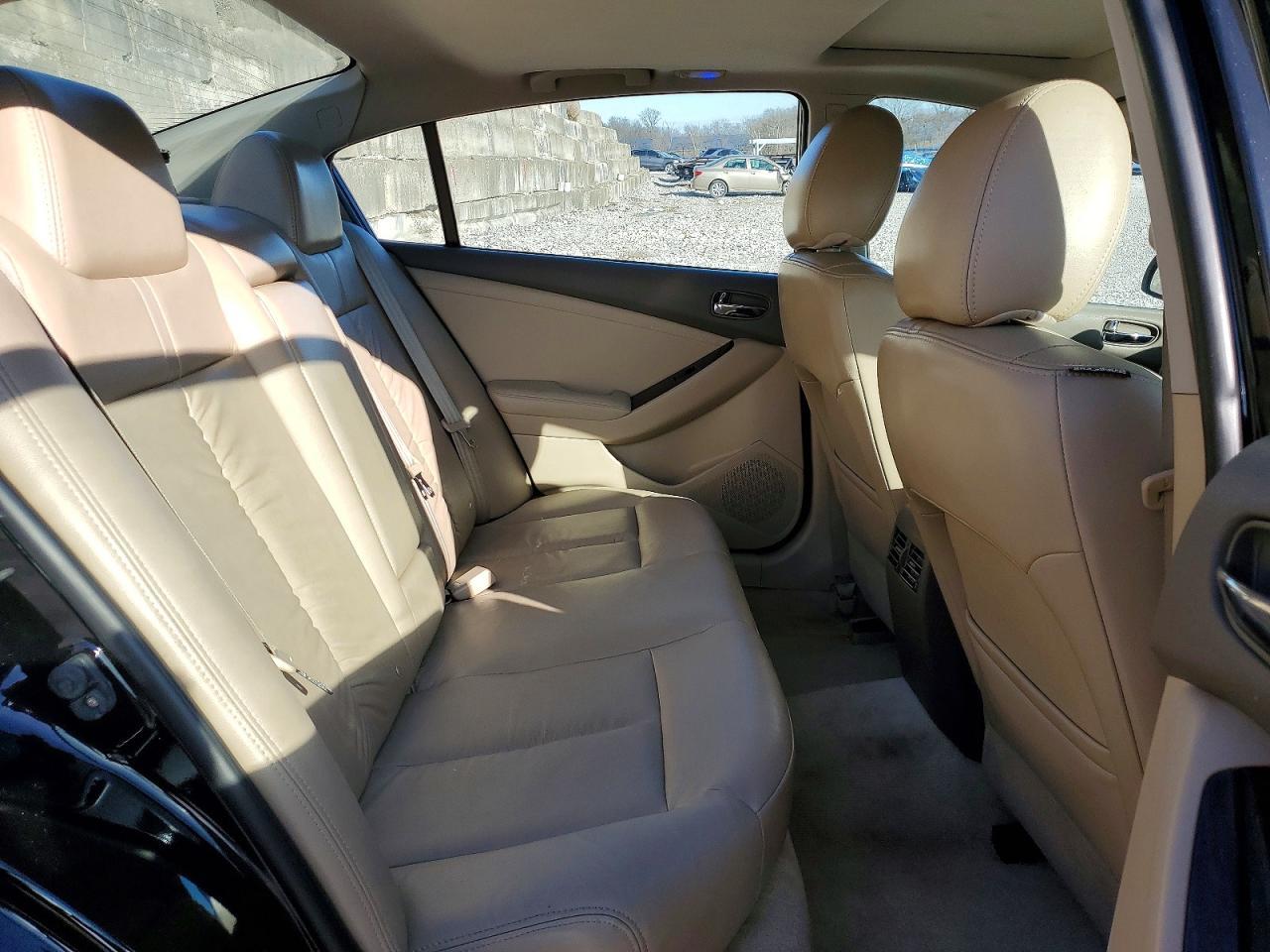 2012 Nissan Altima sr