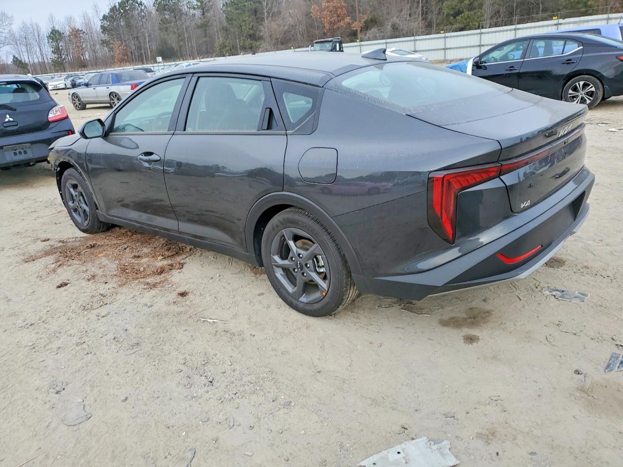 2025 KIA K4 lx
