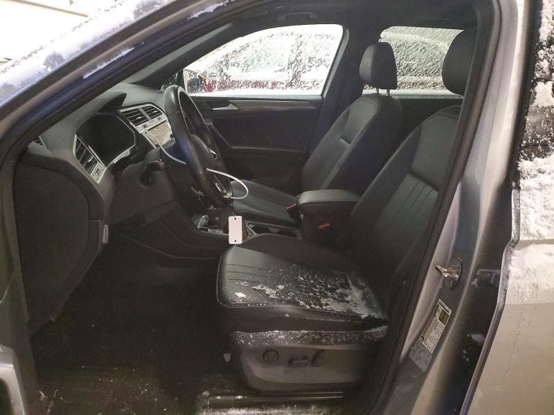 2022 Volkswagen Tiguan se R-line Black