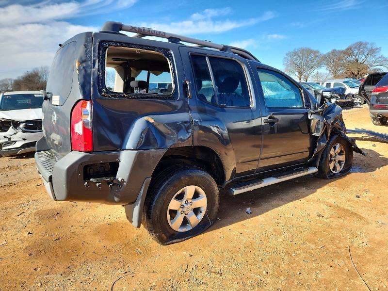 2010 Niss Xterra off Road