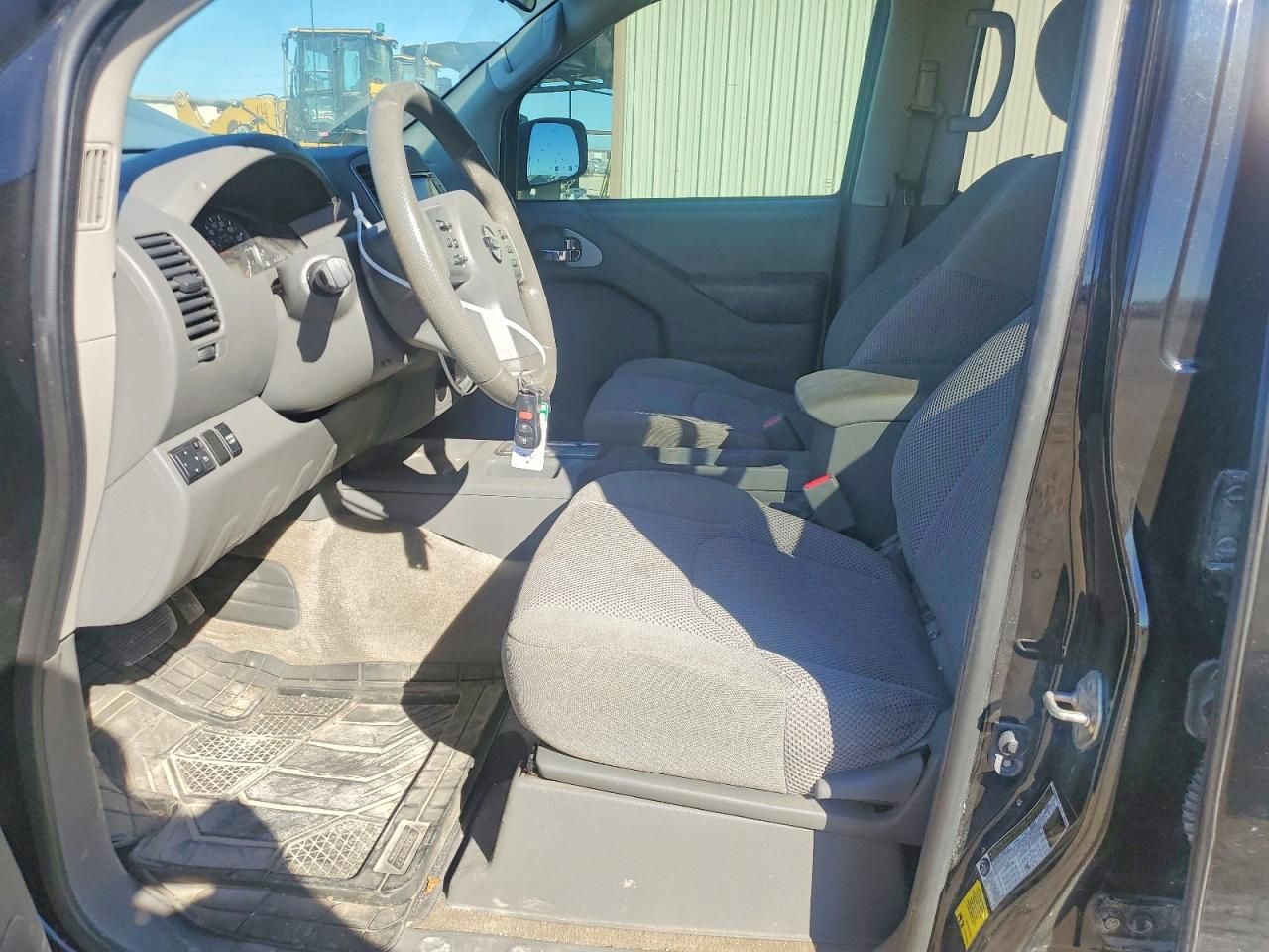 2017 Nissan Frontier s