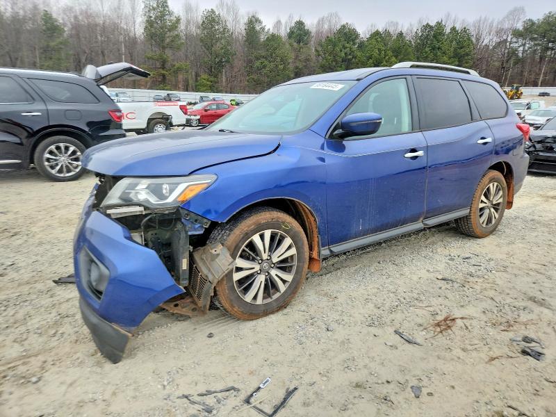 2017 Nissan Pathfinder s