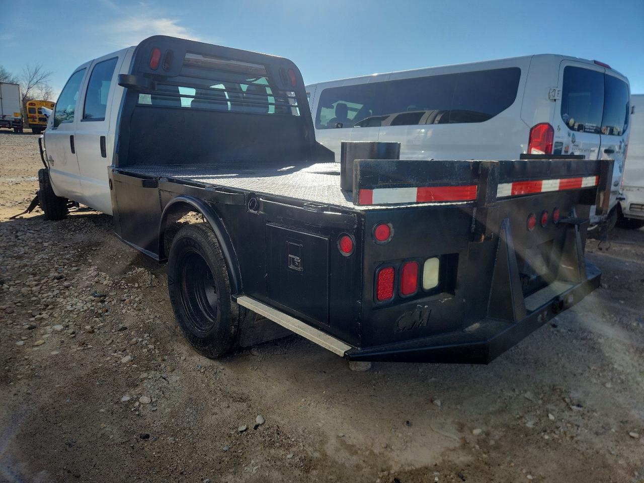 2013 Ford F350 Super Duty Flatbed Truck