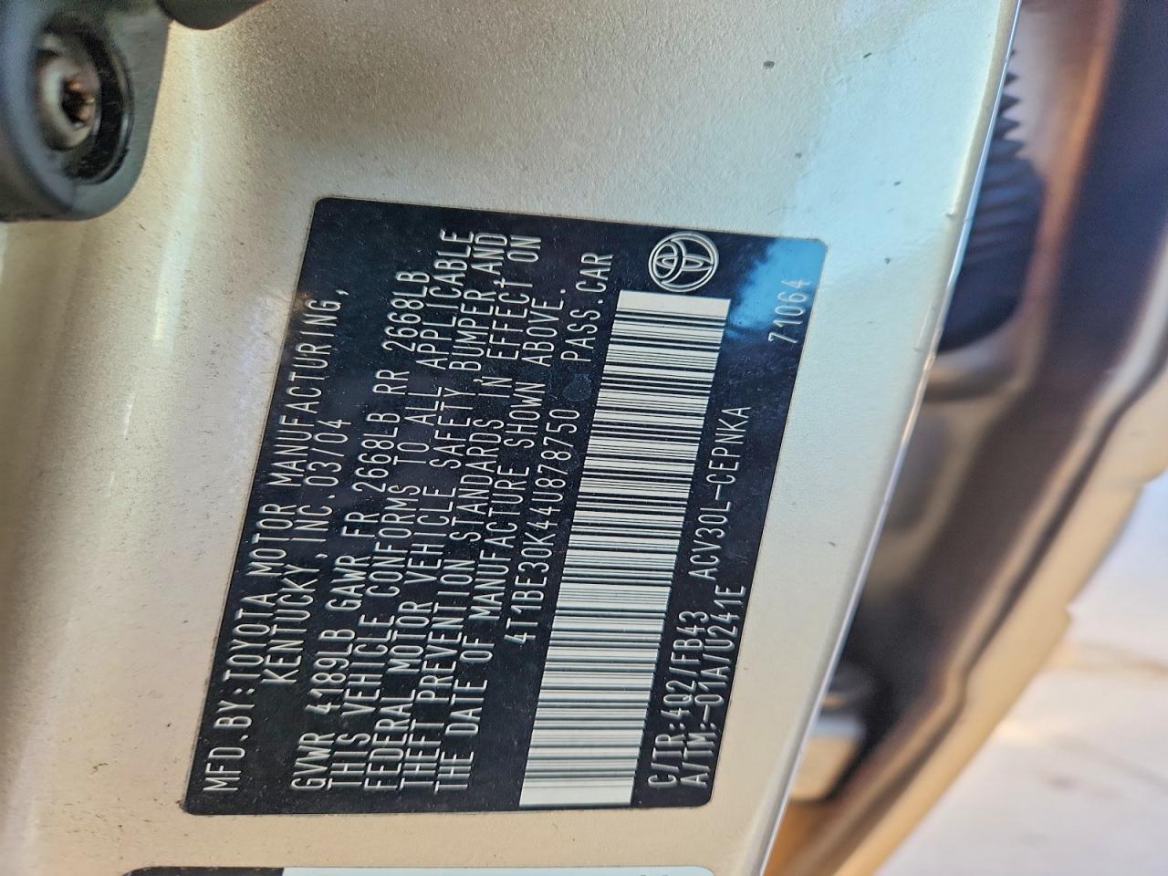 2004 Toyota Camry le