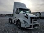 2020 Volvo VNR Semi Truck