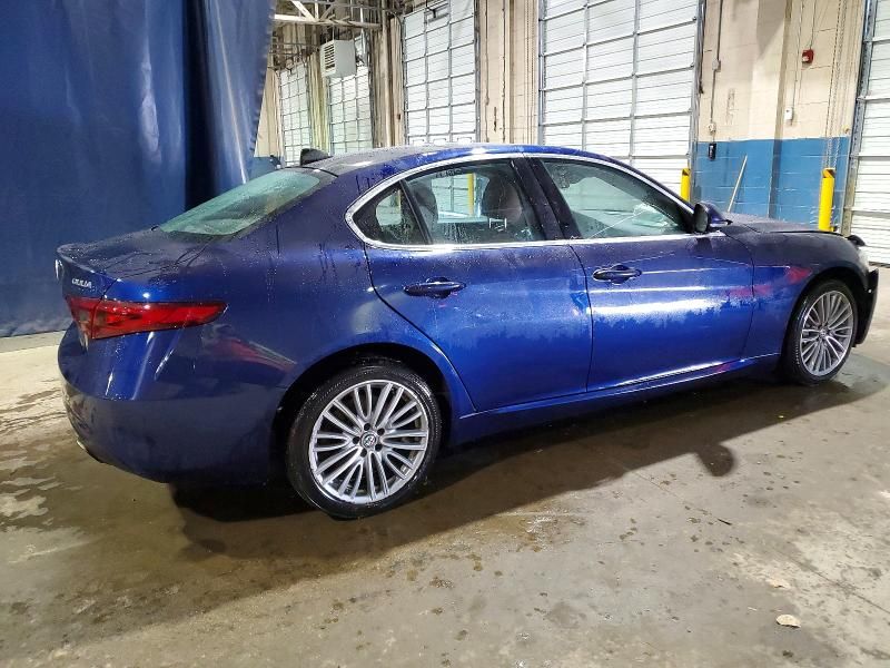 2017 Alfa Romeo Giulia ti Q4