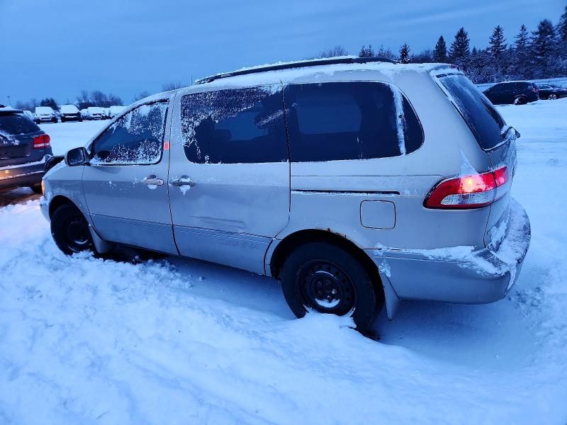 2003 Toyota Sienna le