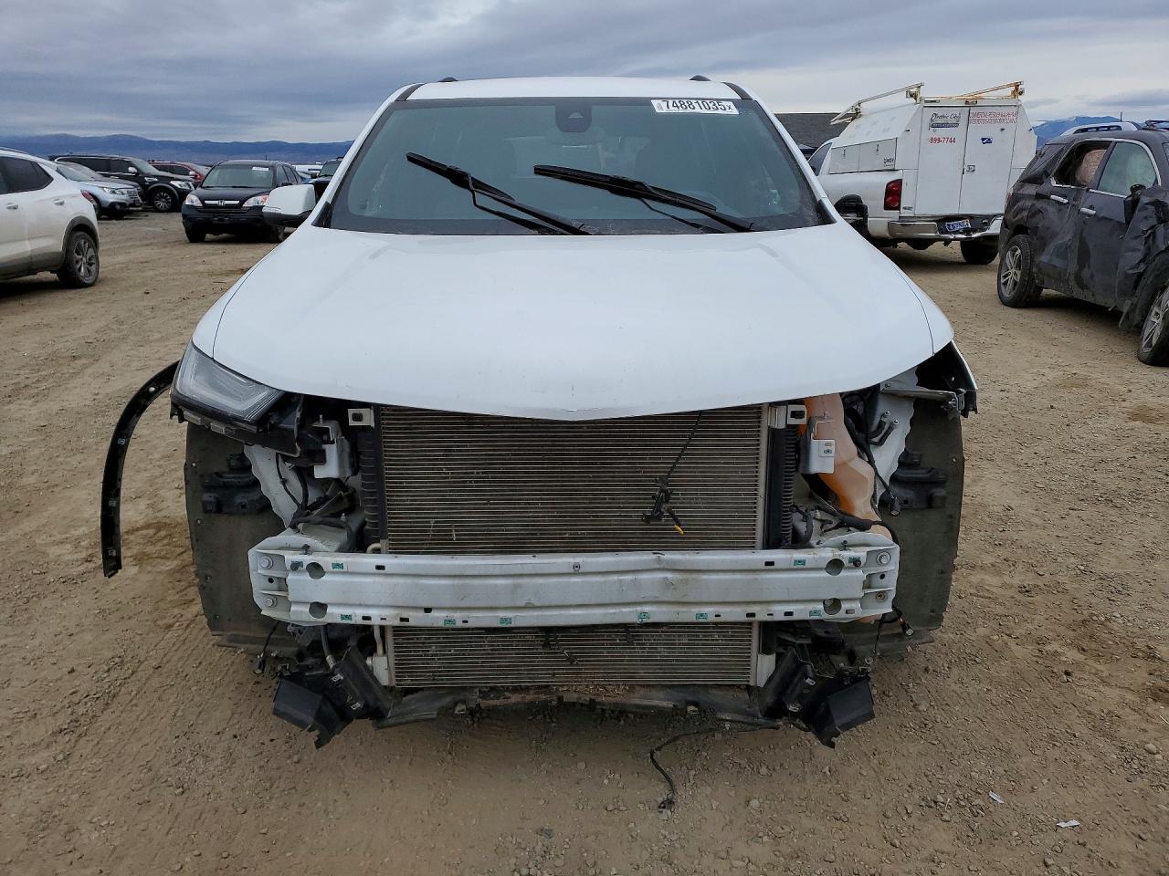 2022 Chev Traverse lt