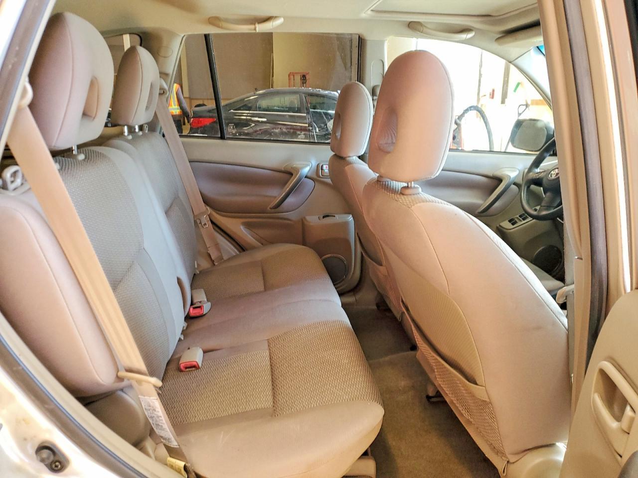 2005 Toyota Rav4 Base