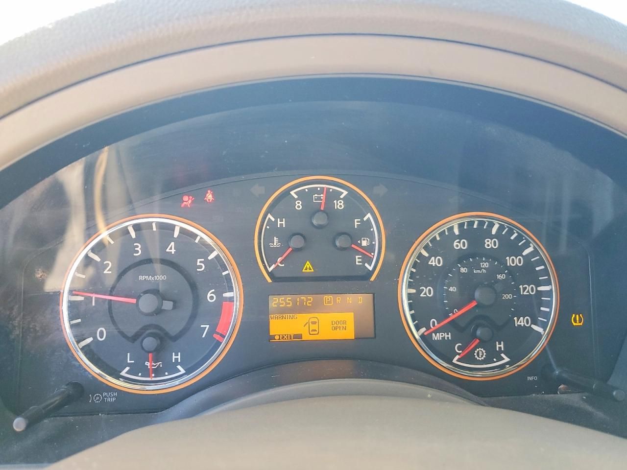 2008 Nissan Armada se