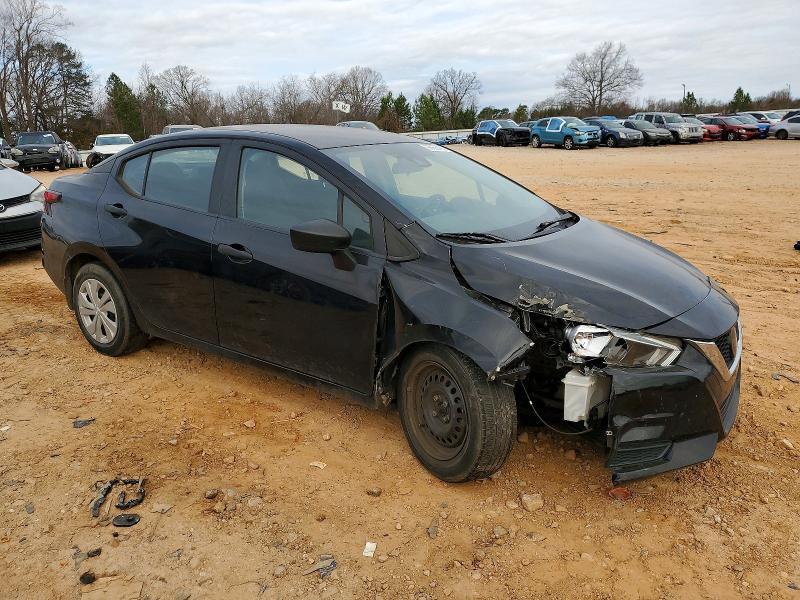 2020 Nissan Versa s