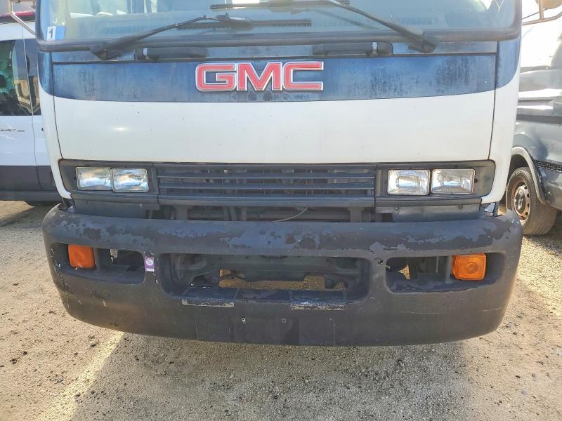 2002 GMC T-6500 Flatbed Truck