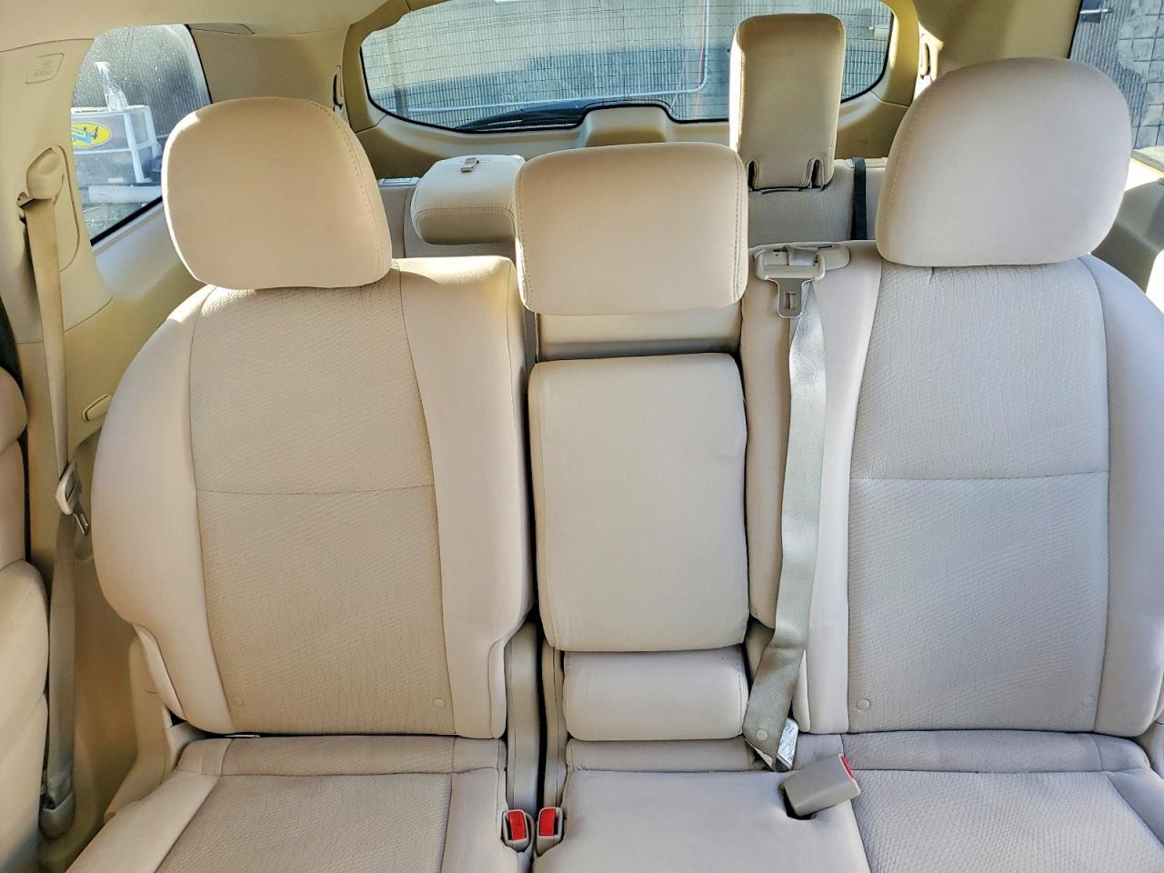 2016 Nissan Pathfinder s