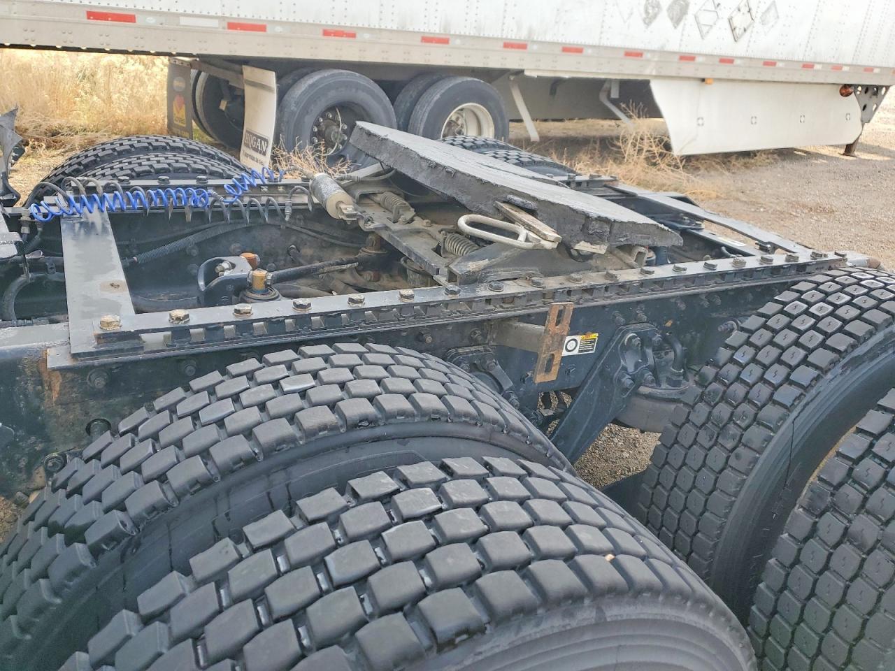 2014 Kenworth T680 Semi Truck