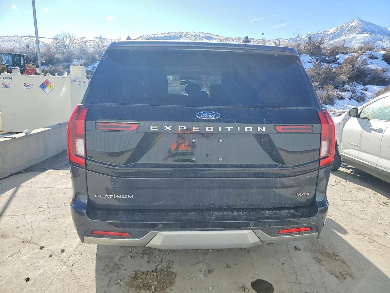 2025 Ford Expedition max Platinum