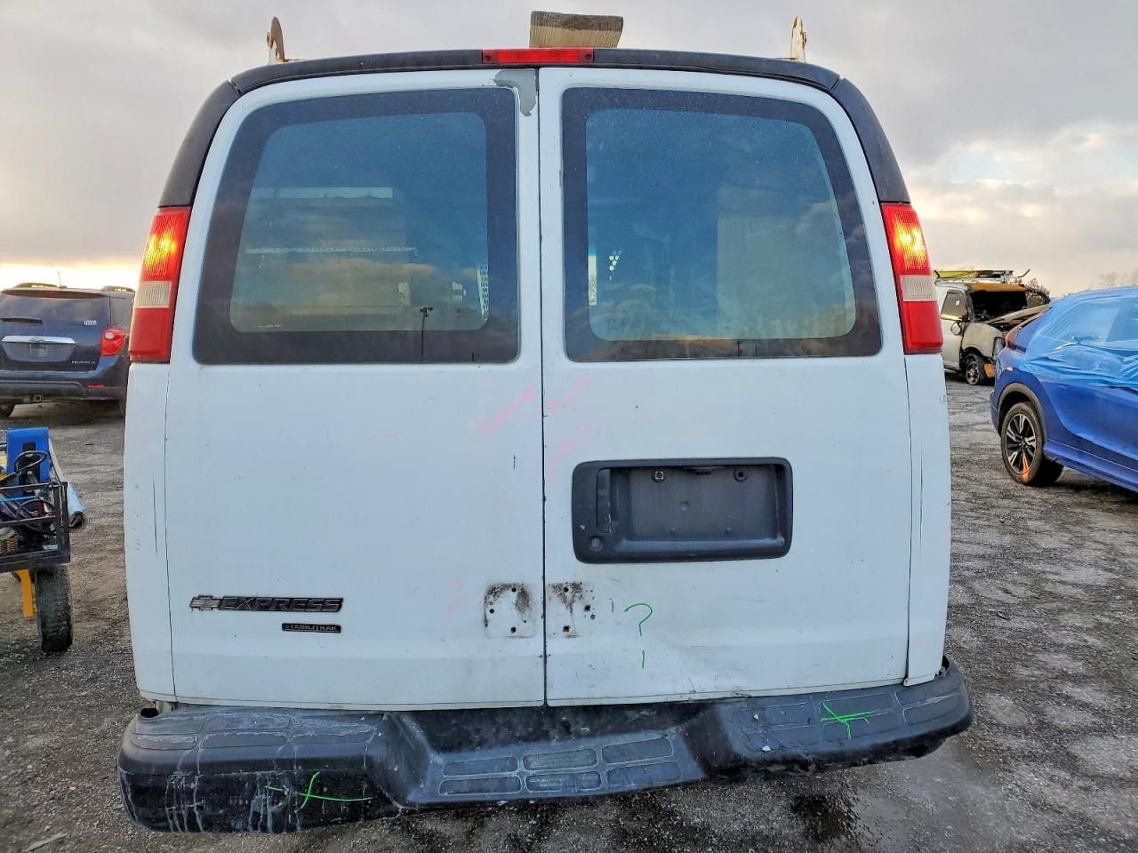 2011 Chevrolet Express 2500 Utility / Service Van