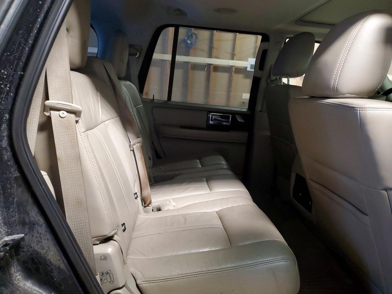 2015 Lincoln Townhouse Navigator