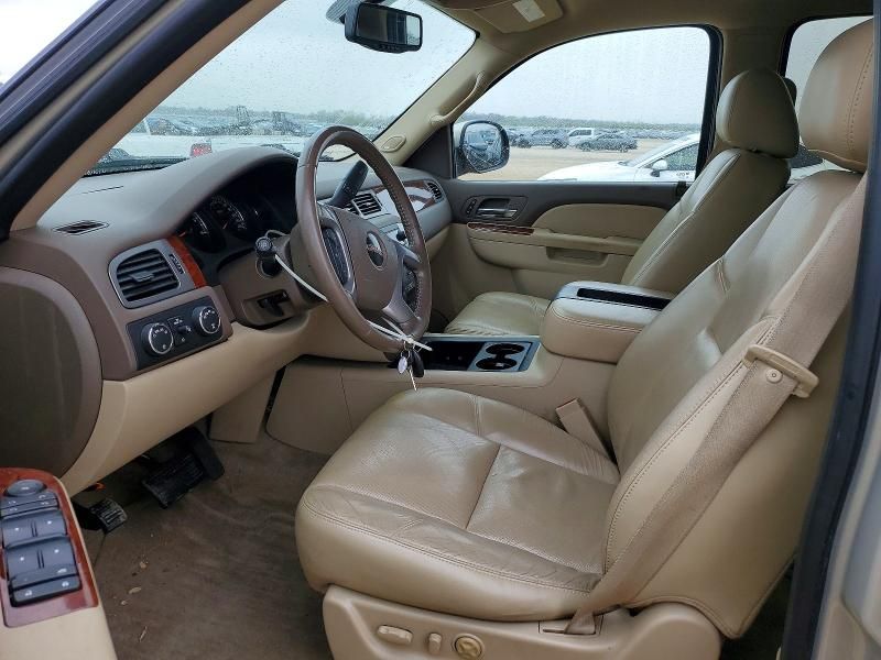 2011 GMC Yukon xl K1500 slt