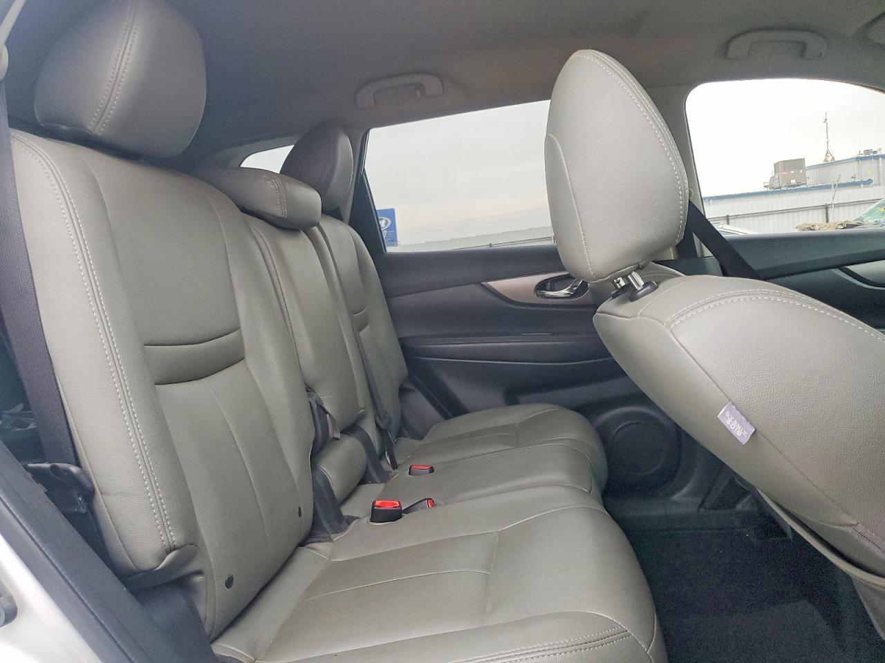 2016 Nissan Rogue s