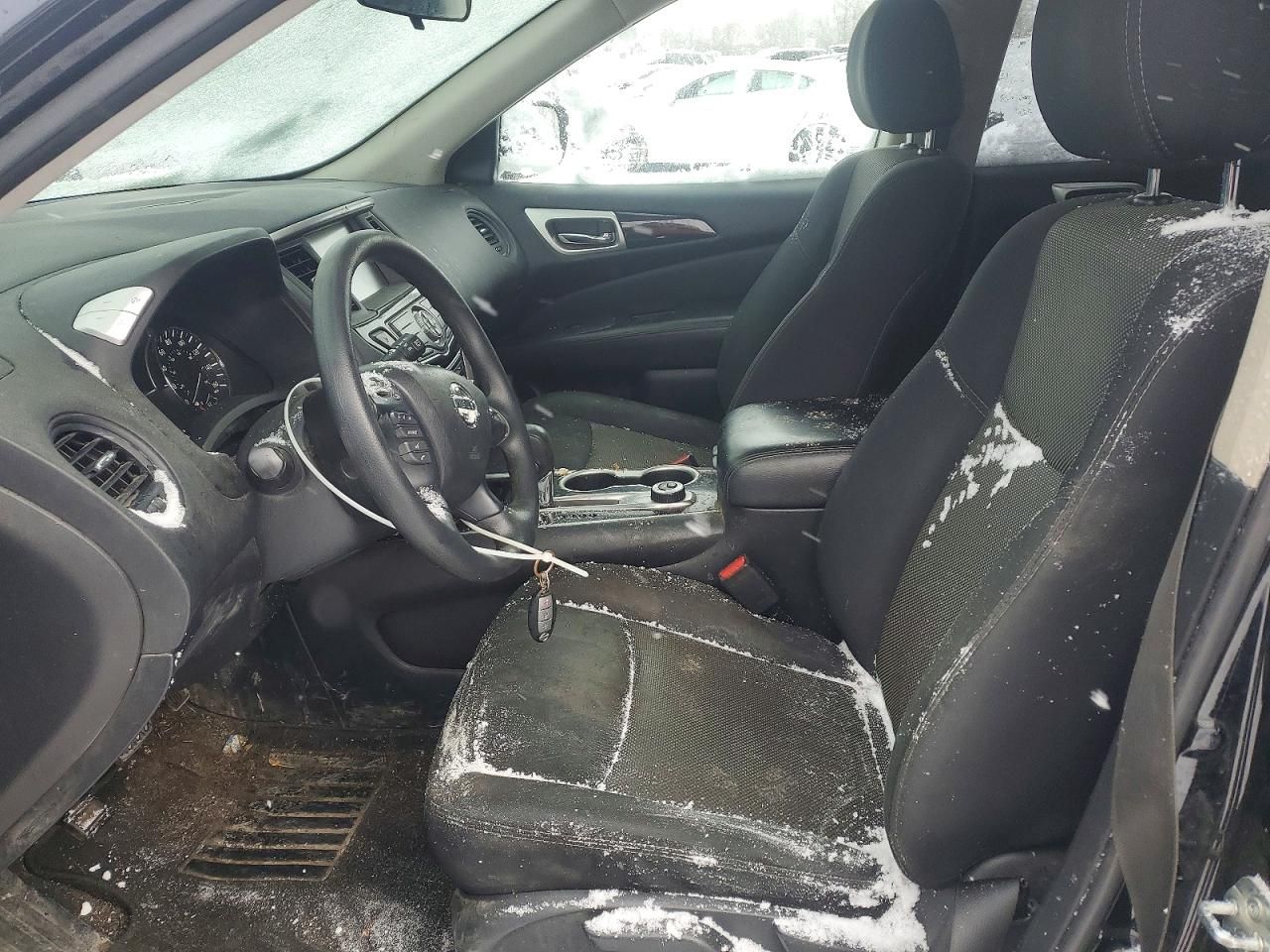 2018 Nissan Pathfinder s