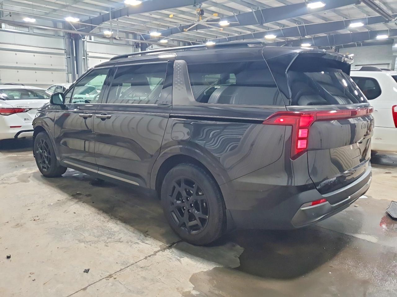 2025 KIA Carnival sx