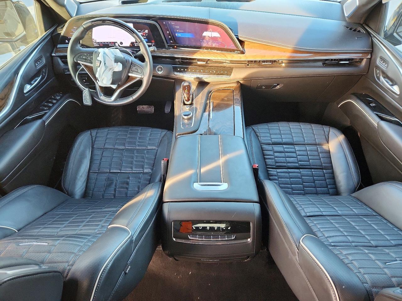 2023 Cadillac Escalade Sport Platinum