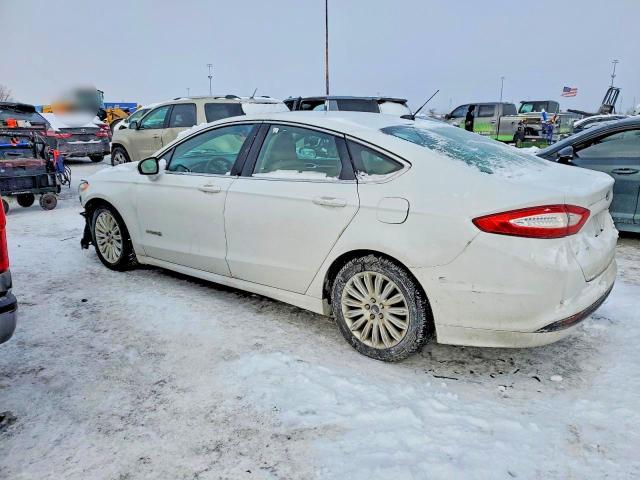 2016 Ford Fusion se Hybrid