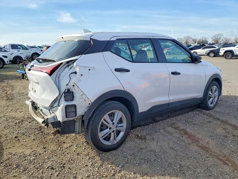 2022 Nissan Kicks s